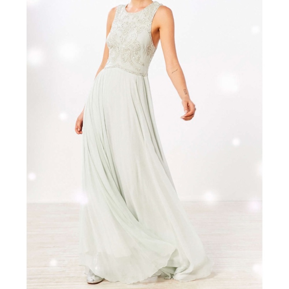Kimichi blue gown
